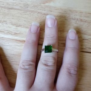 Emerald green ring